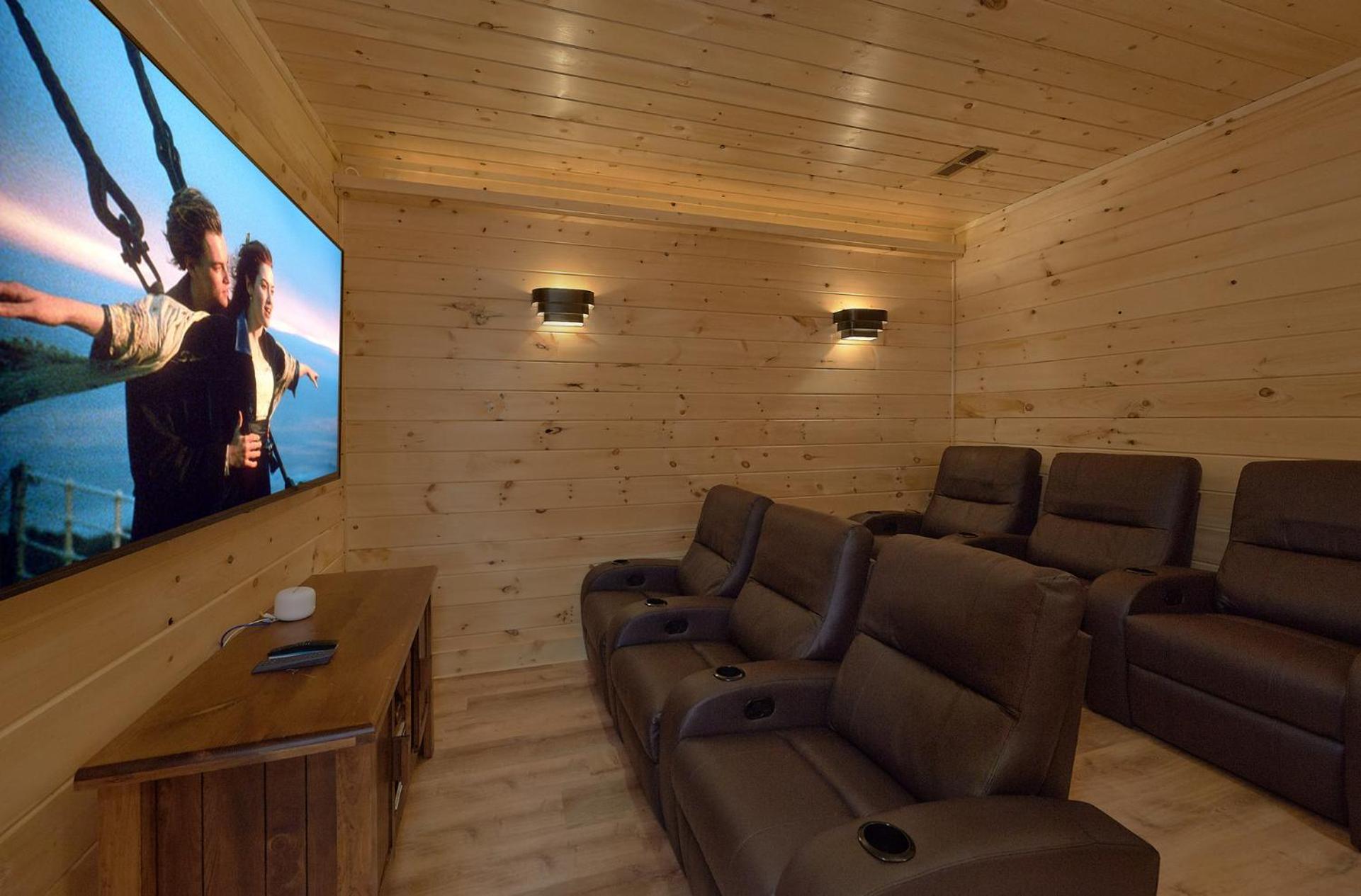 Misty Mountain Adventure Lodge 蓋特林堡 外观 照片